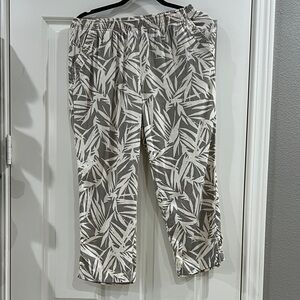 Cathy palm leaf print linen blend capri pant size M